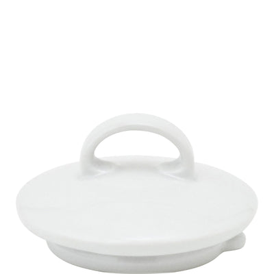 Ein rundes, weißes Porzellantellerchen mit einem kleinen, geschwungenen Griff in der Mitte. Die Oberfläche ist glatt und glänzend, während der Rand eine leichte Abrundung aufweist. Das Tellerchen eignet sich wahrscheinlich als Untersetzer oder zum Servieren von kleinen Snacks. Neutraler, eleganter Stil ohne Verzierungen.