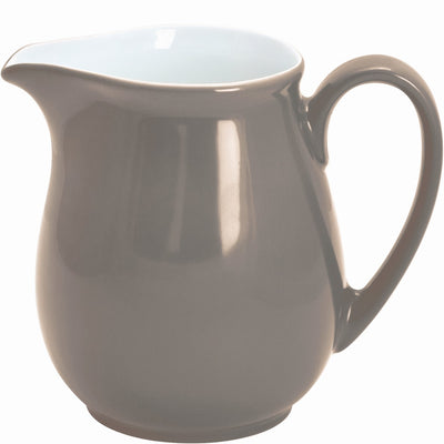 Ein grauer Kännchen aus Keramik mit einer glatten Oberfläche, das einen leicht gewölbten Körper hat. Der Henkel ist rund und bequem zu greifen. Der obere Rand des Kännchens ist hellblau gefärbt, was einen ansprechenden Kontrast zum grauen Hauptkörper bietet. Ideal für Servieren von Flüssigkeiten wie Milch oder Soßen.
