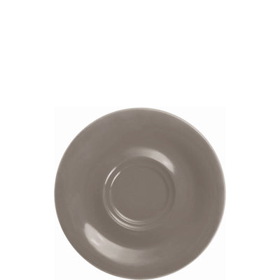 Ein runder, flacher Teller in einem matten, graubraunen Farbton. Der Teller hat eine glatte Oberfläche und eine leicht vertiefte Mitte. Der Rand ist gleichmäßig und schmal, wodurch der Fokus auf die Farbe und Form des Geschirrs gelegt wird. Der Teller befindet sich auf einem weißen Hintergrund, der den Kontrast zur dunkleren Farbe verstärkt.