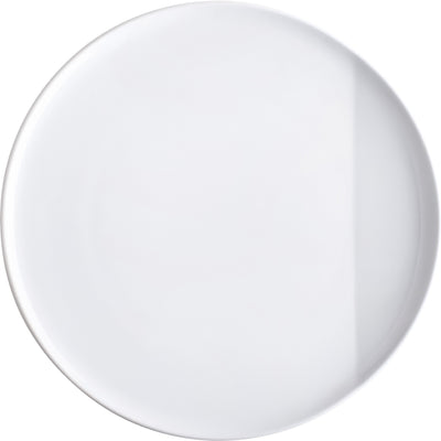 Ein rundes, weißes Porzellanteller ohne Dekor oder Muster, auf einem neutralen Hintergrund. Der Teller hat eine glatte Oberfläche und eine schlichte, elegante Form. Er vermittelt einen minimalistischen Stil und eignet sich für verschiedene Servierarten.