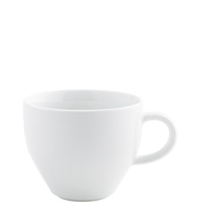 Ein schlichtes, rundes Kaffeetasse aus weißem Porzellan. Die Tasse hat eine sanfte, geschwungene Form und einen stabilen Henkel auf der rechten Seite. Sie steht auf einem hellen Untergrund und wirkt elegant und minimalistisch. Der Innenraum der Tasse ist ebenfalls weiß und spiegelt einfaches, zeitloses Design wider.