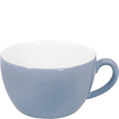 Eine runde, blaue Tasse aus Keramik mit einem weißen Innenraum. Die Tasse hat einen kleinen, ergonomischen Henkel. Sie steht auf einem neutralen Hintergrund und strahlt eine moderne, minimalistische Ästhetik aus. Ideal für Kaffeegenuss oder Teeaufnahme.