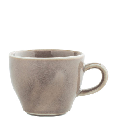 Eine schlichte, braune Kaffeetasse aus Keramik mit einer bequemen Griff. Die Tasse hat eine glatte Oberfläche und eine leicht glänzende Innenseite. Sie steht auf einer geraden Unterfläche und wirkt modern und minimalistisch. Ideal für heiße Getränke wie Kaffee oder Tee.