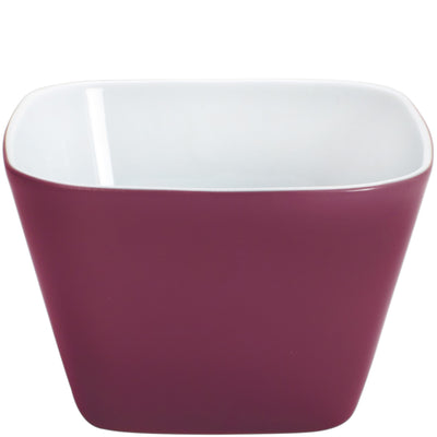 Eine quadratische Schale mit einem tiefen, burgunderroten Außenrand und einem weißen Innenraum. Die Schale hat eine moderne, elegante Form und eine glatte Oberfläche. Ideal für Snacks, Salate oder Dips. Der Hintergrund ist neutral, wodurch die Schale im Vordergrund hervortritt.