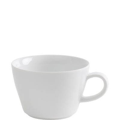 Eine schlichte, weiße Kaffeetasse aus Keramik, mit einem runden Bodenteil und einem leicht geschwungenen Henkel. Die Tasse wirkt modern und minimalistisches, ideal für eine Füllung mit Kaffee oder Tee. Der Innenraum ist glatt und glänzend, während der äußere Rand eine klare, scharfe Linie zeigt.