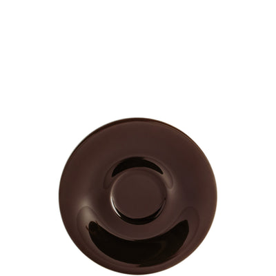 Ein runder, schwarzer Teller mit glatter Oberfläche. In der Mitte befindet sich ein leichter Erhöhung, die den Teller von der Unterlage abhebt. Der Teller hat eine glänzende, reflektierende Oberfläche, die Licht einfängt. Der Rand des Tellers ist leicht erhaben, was ihm eine elegante Form verleiht. Ideal für stilvolle Servierung von Speisen oder als dekoratives Element. Der Hintergrund ist neutral, wodurch der Teller im Fokus steht.